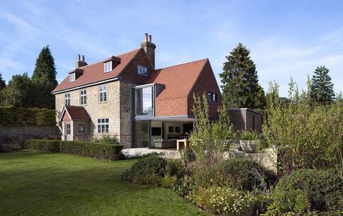 53850276 2357359690980821 1220637724227141632 n