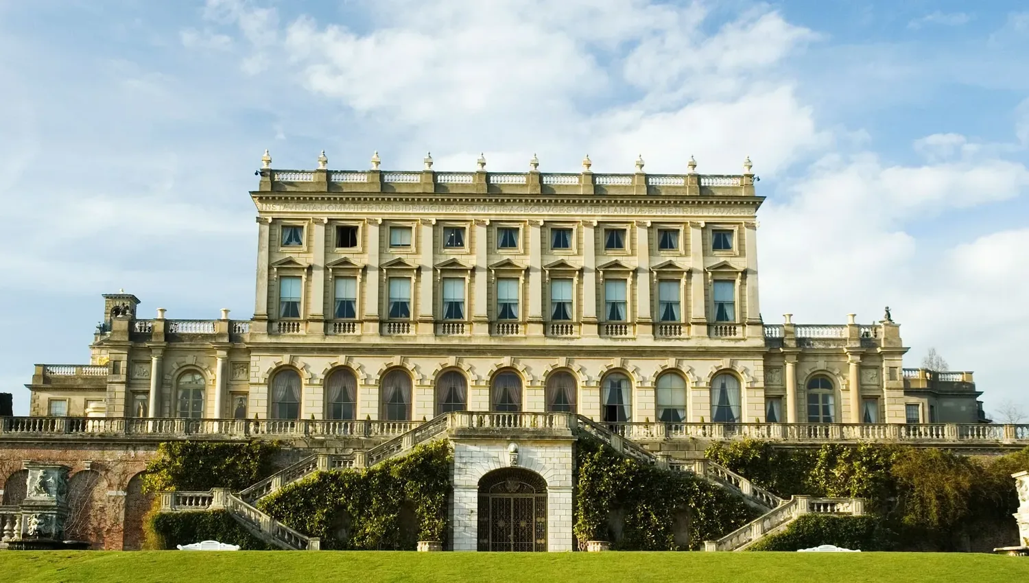Cliveden house taplow berkshire conde nast traveller 1june15 i Stock